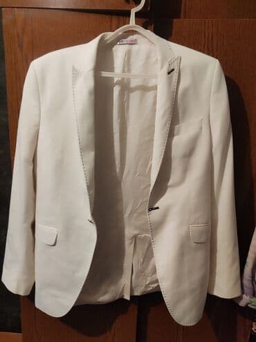 Ağ rəngli kişi blezeri - Brend: Giacca Saba (etiketdə) - Kəsim lalafo.az -da Ağ rəngli kişi blezeri - Brend: Giacca Saba (etiketdə) - Kəsim