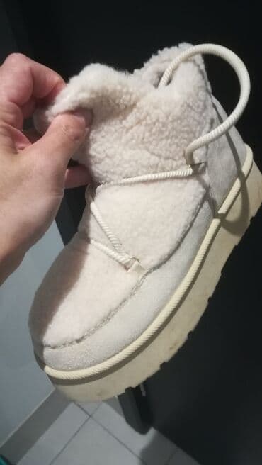 Uqqilər, Ölçü: 41, Yeni lalafo.az -da Uqqilər, Ölçü: 41, Yeni