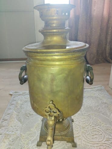 Antik mis samovar - Material: mis (pirinç tonlarında), klassik lalafo.az -da Antik mis samovar - Material: mis (pirinç tonlarında), klassik