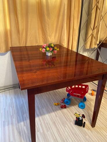 Qonaq masası, İşlənmiş, Açılan, Dördbucaq masa lalafo.az -da Qonaq masası, İşlənmiş, Açılan, Dördbucaq masa