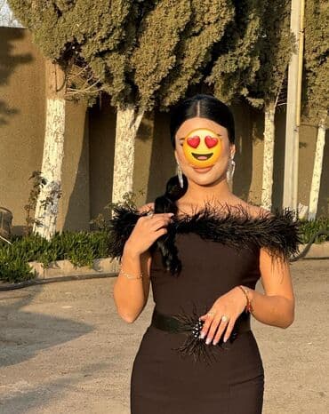 Qara ziyafet donu - Model: Çiyinləri açıq, ətəyi uzun və dar kəsim - lalafo.az -da Qara ziyafet donu - Model: Çiyinləri açıq, ətəyi uzun və dar kəsim -