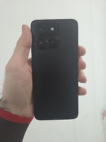 Smartfon – arxa tərəfdə kvadrat blokda 3 kamera və LED flaş - Rəng lalafo.az -da Smartfon – arxa tərəfdə kvadrat blokda 3 kamera və LED flaş - Rəng