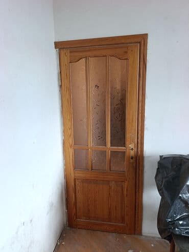 Taxta iç otaq qapısı - Material: təbii ağac (şam tonlarında) lalafo.az -da Taxta iç otaq qapısı - Material: təbii ağac (şam tonlarında)