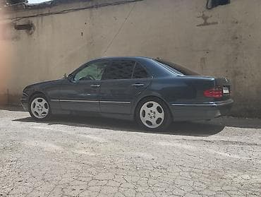 Mercedes-Benz E-Class: 3.2 l | 2000 il Sedan lalafo.az -da — 6 Mercedes-Benz E-Class: 3.2 l | 2000 il Sedan — 6