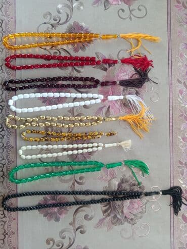 1977 ci ilde Kəbə'dən getirilmisdir. 9 ədəddir. Her birinin oz ferqli lalafo.az -da 1977 ci ilde Kəbə'dən getirilmisdir. 9 ədəddir. Her birinin oz ferqli