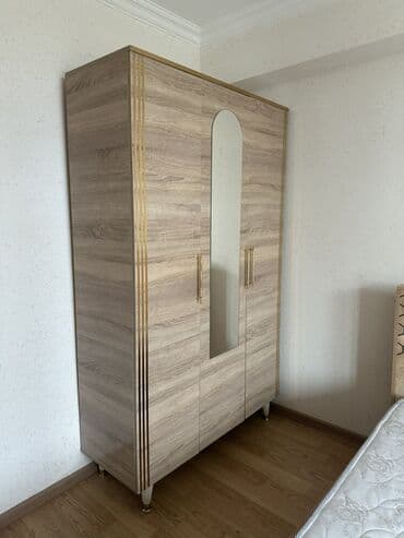 Açılan, 3 qapılı Düz dolab, Qarderob, paltar dolabı lalafo.az -da Açılan, 3 qapılı Düz dolab, Qarderob, paltar dolabı