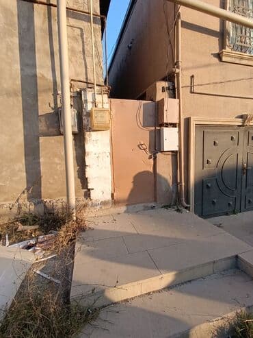 Otel və hostellər: Obyekt: Kiçik həyət sahəsi və köməkçi tikili Təsvir: - Dəmir qapılı lalafo.az -da — 1 Otel və hostellər: Obyekt: Kiçik həyət sahəsi və köməkçi tikili Təsvir: - Dəmir qapılı — 1