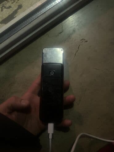 Nokia 8000 4G, rəng - Qara, Düyməli lalafo.az -da Nokia 8000 4G, rəng - Qara, Düyməli