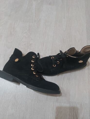 Ölçü: 39, rəng - Qara, İşlənmiş lalafo.az -da Ölçü: 39, rəng - Qara, İşlənmiş