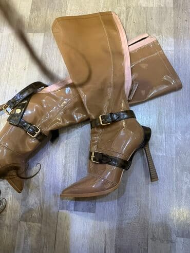 Qadın uzun çəkmələri – laklı vinil görünüşlü, 180 alınıb .karamel/bej lalafo.az -da Qadın uzun çəkmələri – laklı vinil görünüşlü, 180 alınıb .karamel/bej