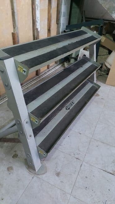 Sənaye tipli metal pilləkən platforması - Marka: Hoist - lalafo.az -da Sənaye tipli metal pilləkən platforması - Marka: Hoist -