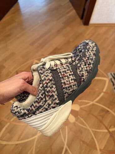 Ölçü: 39.5, İşlənmiş lalafo.az -da Ölçü: 39.5, İşlənmiş