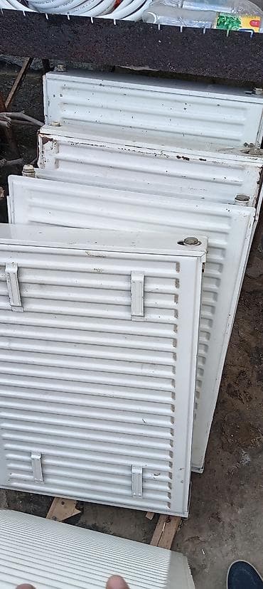 Panel radiatorlar (su ilə isitmə üçün) - Material: polad panel - lalafo.az -da Panel radiatorlar (su ilə isitmə üçün) - Material: polad panel -