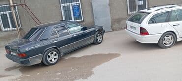 Mercedes-Benz 190 (W201) sedan - Kuzov: 4 qapılı sedan, tünd rəng - lalafo.az -da Mercedes-Benz 190 (W201) sedan - Kuzov: 4 qapılı sedan, tünd rəng -