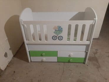 Oğlan və qız üçün, İşlənmiş, Dördbucaq, Beşik, Dəstsiz, Yellənmə mexanizm ilə lalafo.az -da Oğlan və qız üçün, İşlənmiş, Dördbucaq, Beşik, Dəstsiz, Yellənmə mexanizm ilə