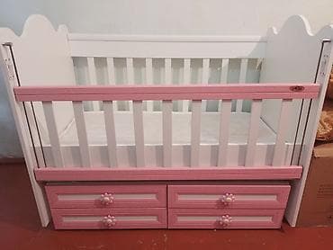 Oğlan və qız üçün, İşlənmiş, Dördbucaq, Beşik, Dəstsiz, Matras ilə, Yellənmə mexanizmsiz lalafo.az -da Oğlan və qız üçün, İşlənmiş, Dördbucaq, Beşik, Dəstsiz, Matras ilə, Yellənmə mexanizmsiz