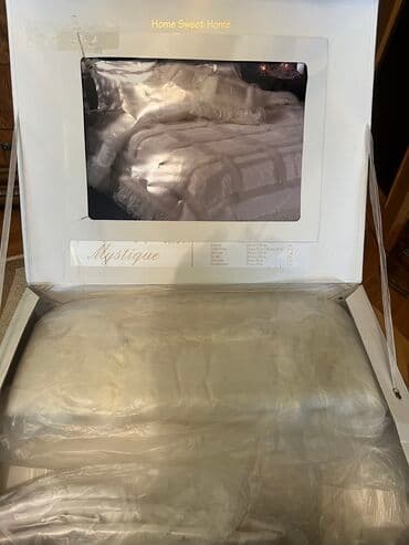 Yataq örtüyü cehizlik.1 defe serilib.500 azn alinib
Orijinal maldır lalafo.az -da Yataq örtüyü cehizlik.1 defe serilib.500 azn alinib
Orijinal maldır