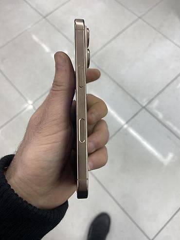 IPhone 16 Pro, 128 GB lalafo.az -da — 4 IPhone 16 Pro, 128 GB — 4