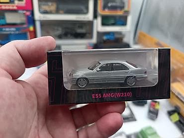 Hər vaxtiniz xeyr olsun. 1/64 ölcüdə E55 AMG modeli satilir. Model lalafo.az -da Hər vaxtiniz xeyr olsun. 1/64 ölcüdə E55 AMG modeli satilir. Model