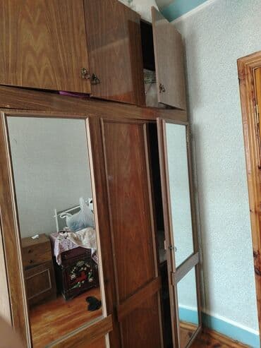 Klassik üslubda otaq mebelləri dəsti Dəst tərkibi: - Geniş divar lalafo.az -da Klassik üslubda otaq mebelləri dəsti Dəst tərkibi: - Geniş divar