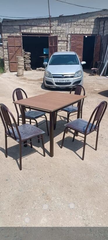 Mətbəx üçün, Açılmayan, Dördbucaq masa, 4 stul lalafo.az -da Mətbəx üçün, Açılmayan, Dördbucaq masa, 4 stul