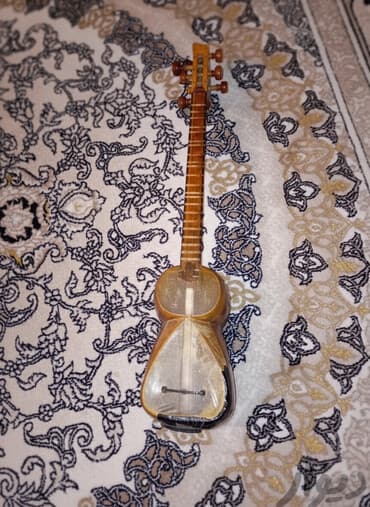 Məhsul: Tar Təsvir: - Azərbaycan milli simli musiqi aləti – tar. - lalafo.az -da Məhsul: Tar Təsvir: - Azərbaycan milli simli musiqi aləti – tar. -