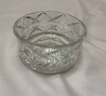 Şəffaf xrustal meyvə qabı. 50 il öncə alınıb. Deffecti yuxarı lalafo.az -da Şəffaf xrustal meyvə qabı. 50 il öncə alınıb. Deffecti yuxarı