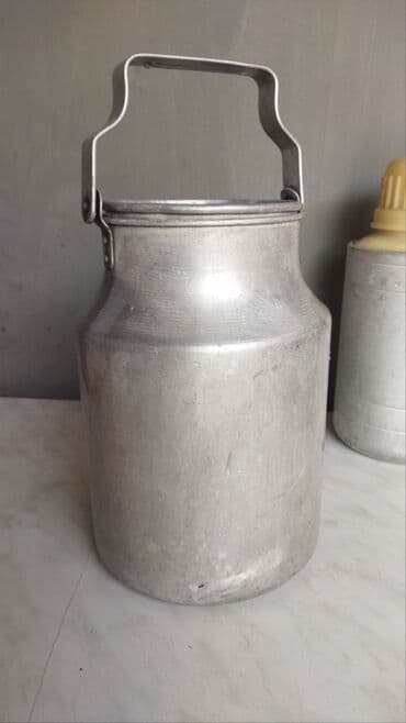 Алюминиевый молочник старинный 11,5 литров lalafo.az -da Алюминиевый молочник старинный 11,5 литров