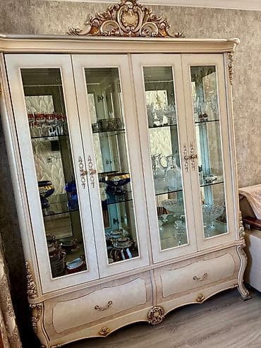 Şüşəli dolab vitrini lalafo.az -da Şüşəli dolab vitrini