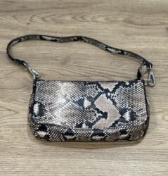 Əl çantası, New Yorker, İşlənmiş lalafo.az -da Əl çantası, New Yorker, İşlənmiş