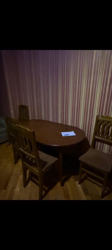 Qonaq otağı üçün, İşlənmiş, Oval masa, 4 stul lalafo.az -da Qonaq otağı üçün, İşlənmiş, Oval masa, 4 stul