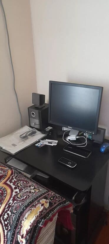 PC kompiyuter Dell monitor.Masasile bige satilir.Sade lalafo.az -da PC kompiyuter Dell monitor.Masasile bige satilir.Sade