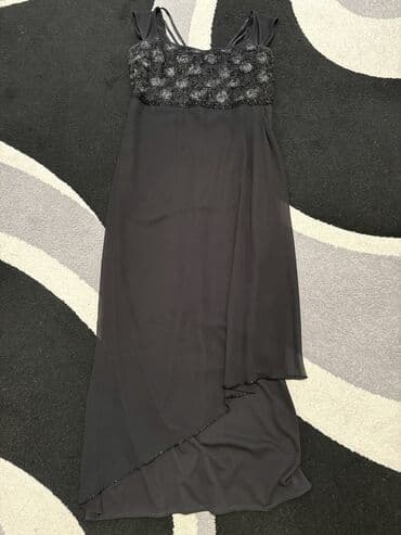 Qara axşam geyimi – uzun, zərif model 46 razmer. 44 razmerə də gedər lalafo.az -da Qara axşam geyimi – uzun, zərif model 46 razmer. 44 razmerə də gedər