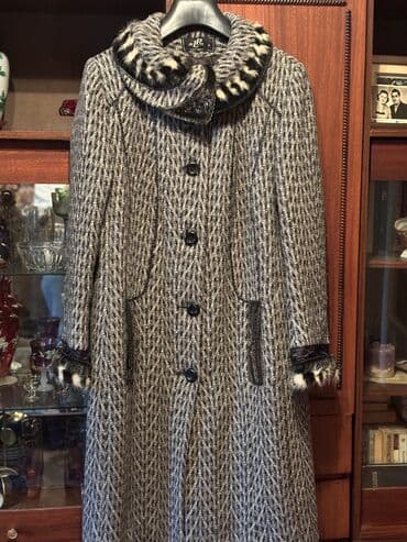 Пальто с кантом меха, теплое, удлиненное 50-52 lalafo.az -da Пальто с кантом меха, теплое, удлиненное 50-52