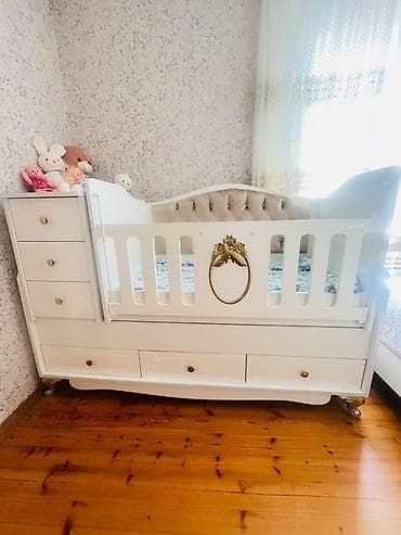 Uşaq çarpayısı – transformasiya olunan beşik-komod modeli - Rəng: ağ at lalafo.az Uşaq çarpayısı – transformasiya olunan beşik-komod modeli - Rəng: ağ