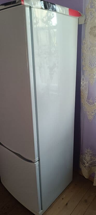 Информатика: İki qapılı məişət soyuducusu - Rəng: ağ - Dizayn: yuxarıda soyuducu at lalafo.az — 1 Информатика: İki qapılı məişət soyuducusu - Rəng: ağ - Dizayn: yuxarıda soyuducu — 1