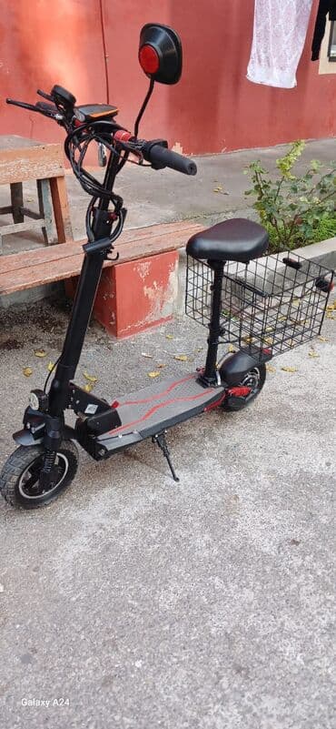 Elektrikli skuter 850 satılır 2ay işlənib təzədi markası kuqo 24 lalafo.az -da Elektrikli skuter 850 satılır 2ay işlənib təzədi markası kuqo 24