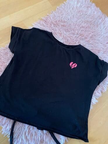 Qara rəngli qısaqol bluz/top
Standart olcu lalafo.az -da Qara rəngli qısaqol bluz/top
Standart olcu