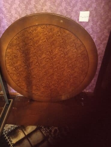 Qonaq masası, İşlənmiş, Yumru masa lalafo.az -da Qonaq masası, İşlənmiş, Yumru masa