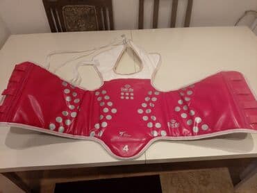 Hovuzlar: Qoruyucu sinəlik Taekvondo. Ölçüsü 2 lalafo.az -da — 2 Hovuzlar: Qoruyucu sinəlik Taekvondo. Ölçüsü 2 — 2