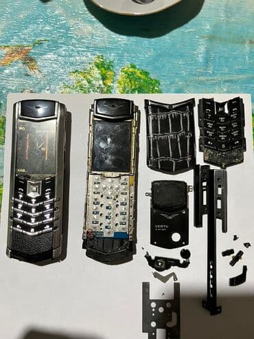 Vertu Signature Touch, rəng - Boz, Düyməli lalafo.az -da Vertu Signature Touch, rəng - Boz, Düyməli
