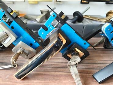 Qapı tutacağı və kilid mexanizmi dəsti - Daxili qapılar üçün komplekt lalafo.az -da Qapı tutacağı və kilid mexanizmi dəsti - Daxili qapılar üçün komplekt