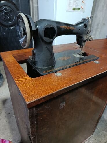 Tikiş maşını və taxta stol-stend dəsti - Klassik mexaniki tikiş lalafo.az -da Tikiş maşını və taxta stol-stend dəsti - Klassik mexaniki tikiş