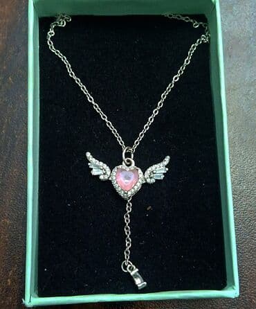 Qanadlı ürək boyunbagi polad lalafo.az -da Qanadlı ürək boyunbagi polad