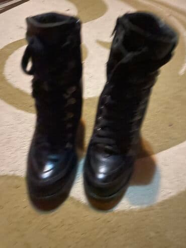 Ölçü: 39, rəng - Qara, İşlənmiş lalafo.az -da Ölçü: 39, rəng - Qara, İşlənmiş