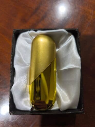 Qızılı rəngdə ürək formalı asılqan bəzək - Dizayn: İki hissəli lalafo.az -da Qızılı rəngdə ürək formalı asılqan bəzək - Dizayn: İki hissəli