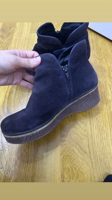 Ölçü: 38, rəng - Qara, İşlənmiş lalafo.az -da Ölçü: 38, rəng - Qara, İşlənmiş