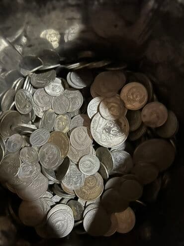 10 min dənə qarışıq qəpik var seçməmək şərti ilə 50 qəpkdən verilir lalafo.az -da 10 min dənə qarışıq qəpik var seçməmək şərti ilə 50 qəpkdən verilir