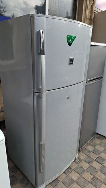 2 qapılı LG Soyuducu Satılır, rəng - Gümüşü, Təkərli lalafo.az -da 2 qapılı LG Soyuducu Satılır, rəng - Gümüşü, Təkərli