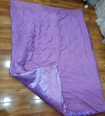 Yun yorğan yenidir işlənməyib. 2 ededdir. Taxt yorganidir her ikisi lalafo.az -da Yun yorğan yenidir işlənməyib. 2 ededdir. Taxt yorganidir her ikisi